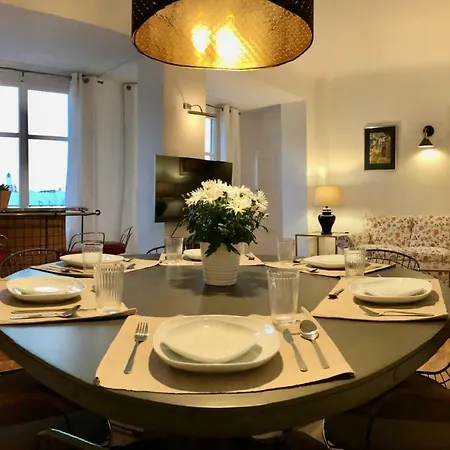 Clocktower Apartament